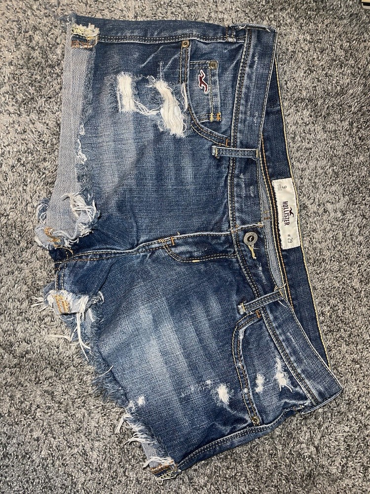 Hollister Jean shorts short-short low rise Size 9 Distressed Cutoff 29 Y2K