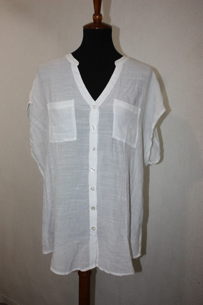 Torrid Sz 1 Lightweight White Crepe Sleeveless Button Front Tunic Top w/ Pockets