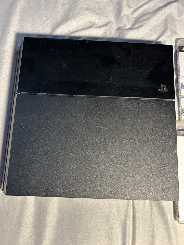 Sony PlayStation 4 500GB Gaming Console - Black (CUH-1001A)