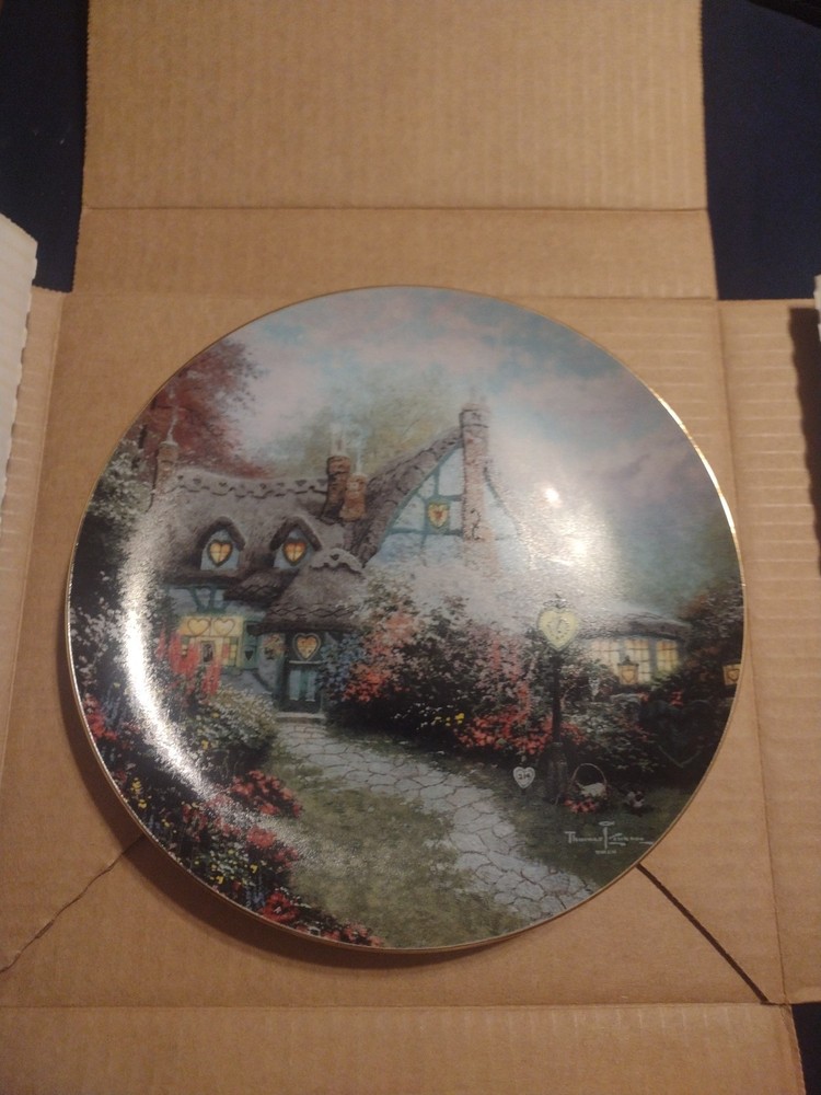 1993 Thomas Kincade Sweetheart Gold Trim Cottage Collectible Plate