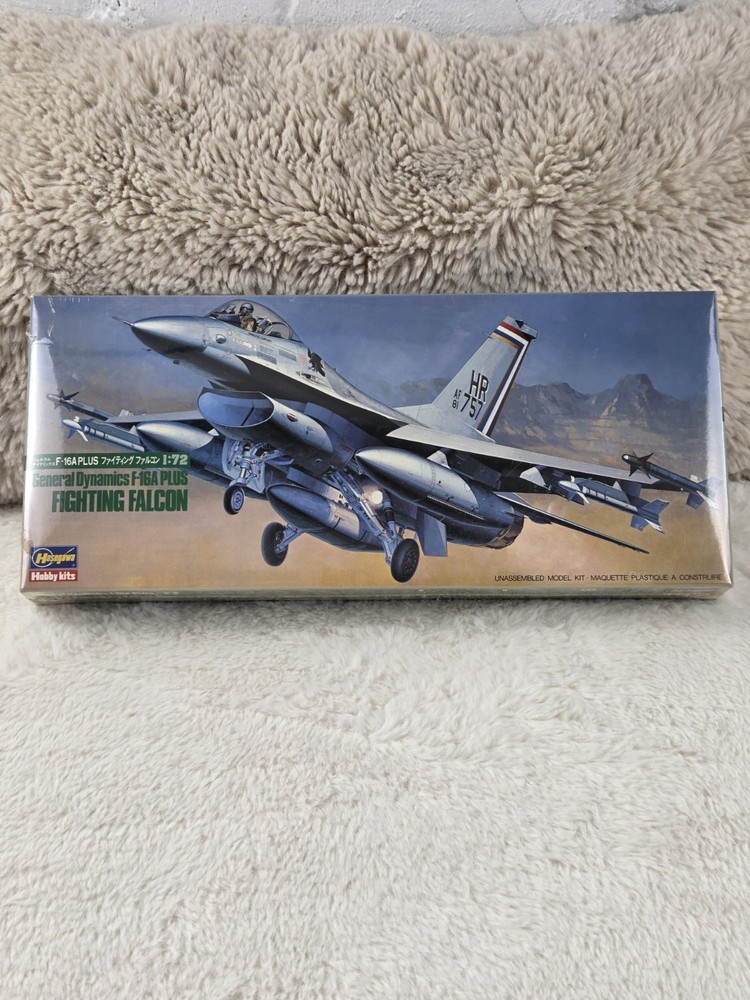 Hasegawa 1/72 F-16A Plus Fighting Falcon Aircraft Kit Factory Sealed