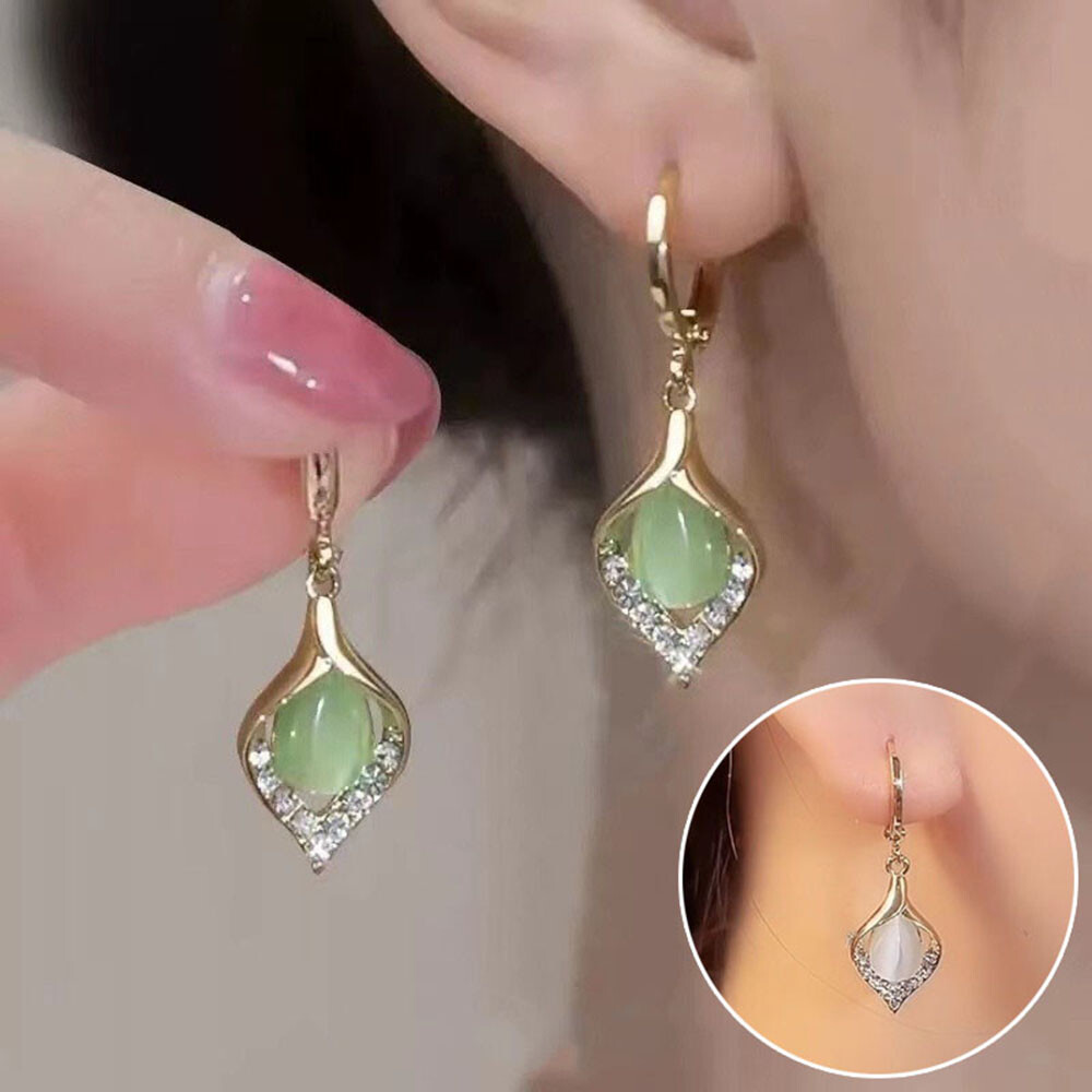 Green Cat's Eye Stone Pendant Exquisite Ear Jewelry French Retro Earrin