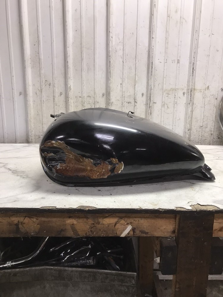 02 Suzuki VL800 VL 800 C50 Boulevard Gas Fuel Petrol Tank
