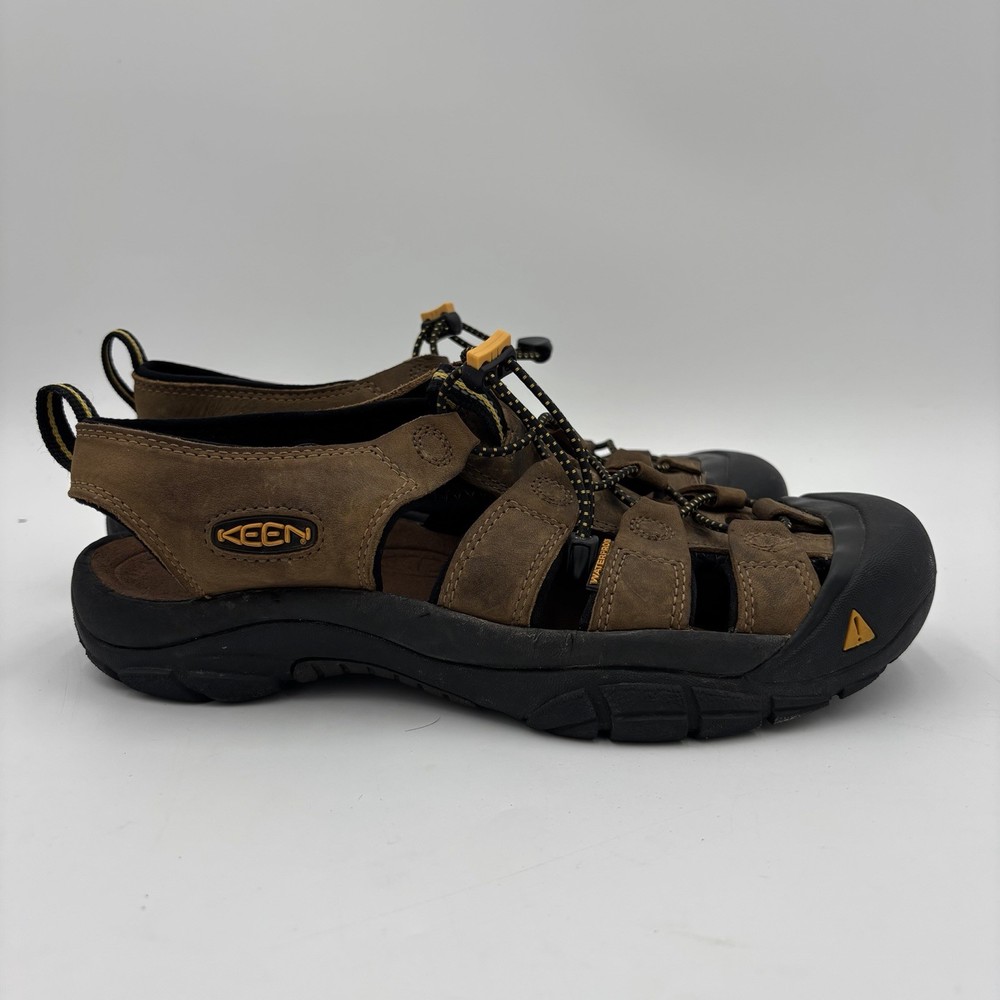 KEEN Newport Mens Waterproof Sandals Bison Leather Size 9 Trail Shoes Hiking
