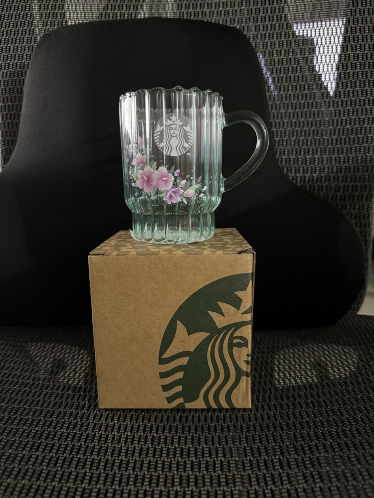 Starbucks Korea Hibiscus Mint Green Glass Mug with Snowman Lid
