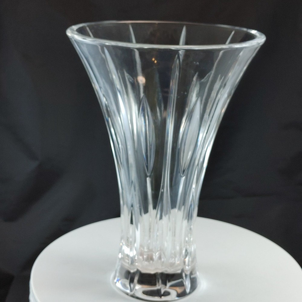 Modern Deep Cut Beveled Crystal Trumpet Flower Vase in 9x6 Contemporary Design