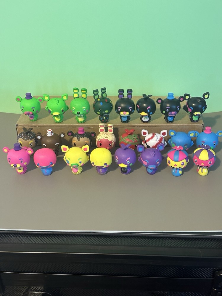 2021 Funko Fight Nights At Freddy's  Advent Calendar 24 Pint Size Heroes Figures