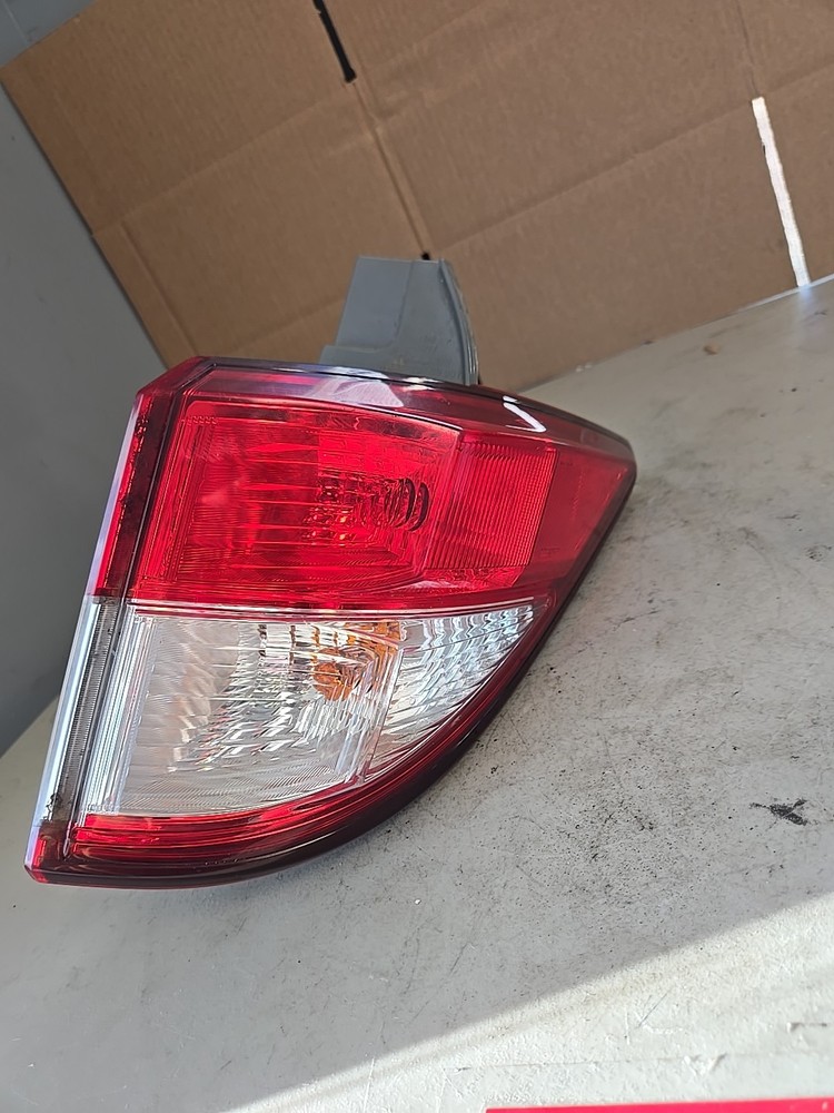 2011 Nissan Quest Passenger Right Side Tail Light Taillight Q21XS