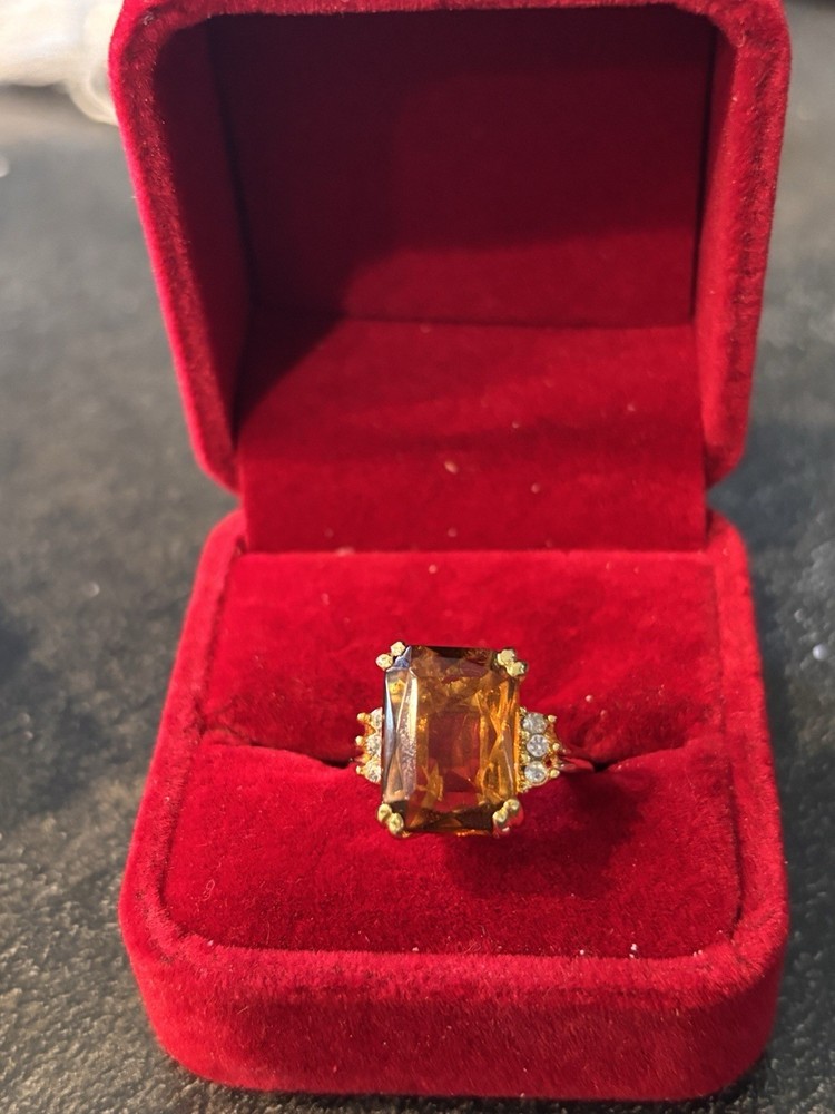 Yellow Gold Ring Emerald-Cut Citrine Prong Setting Rectangular Size 8