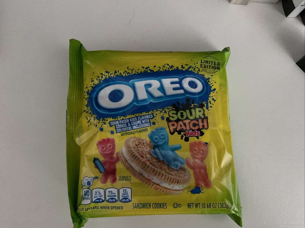 OREO Sour Patch Kids Limited Edition Cookies & Cream Sandwich Cookies 10.68oz