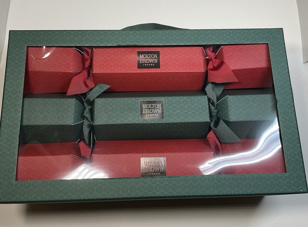 Molton Brown 6 Piece Signature  Christmas Cracker Gift Box Body Wash Lotion