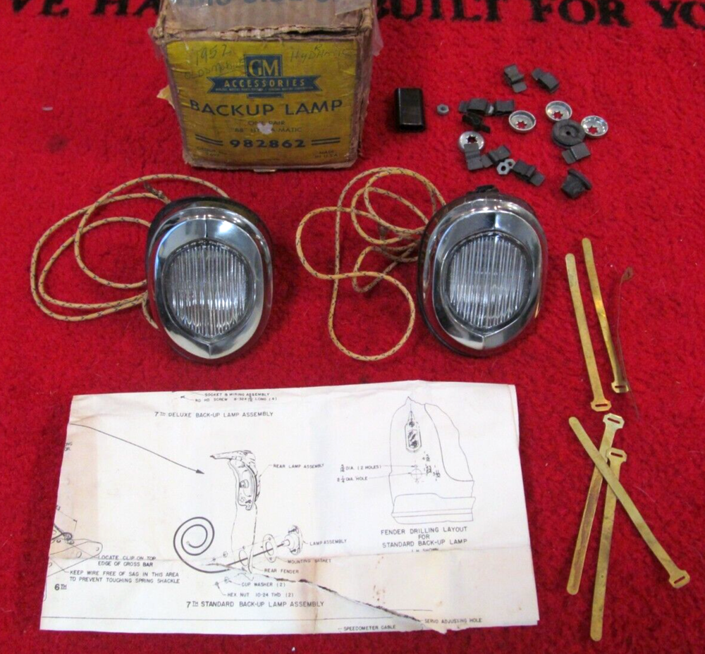1952 Oldsmobile 88 NOS GM Accessory Backup Reverse Light Set # 982862