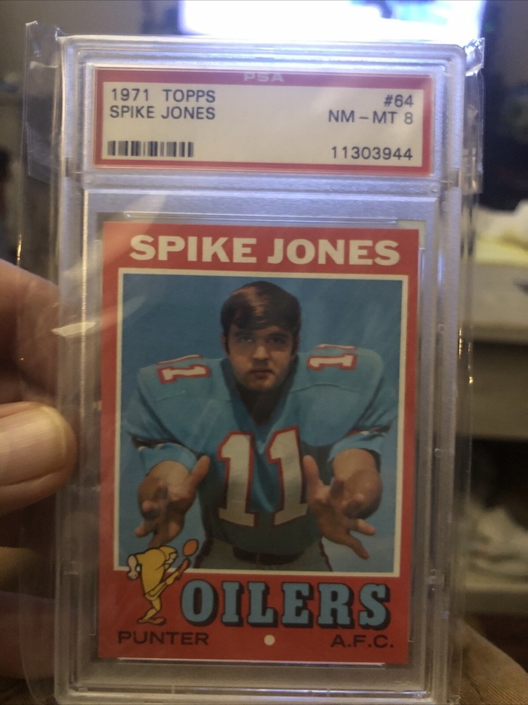 1971 Topps Football #64 Spike Jones PSA 8