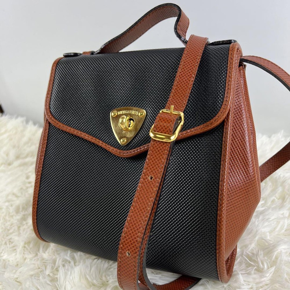 BOTTEGA VENETA Shoulder Bag Black Intrecciato Leather Authentic F12191463