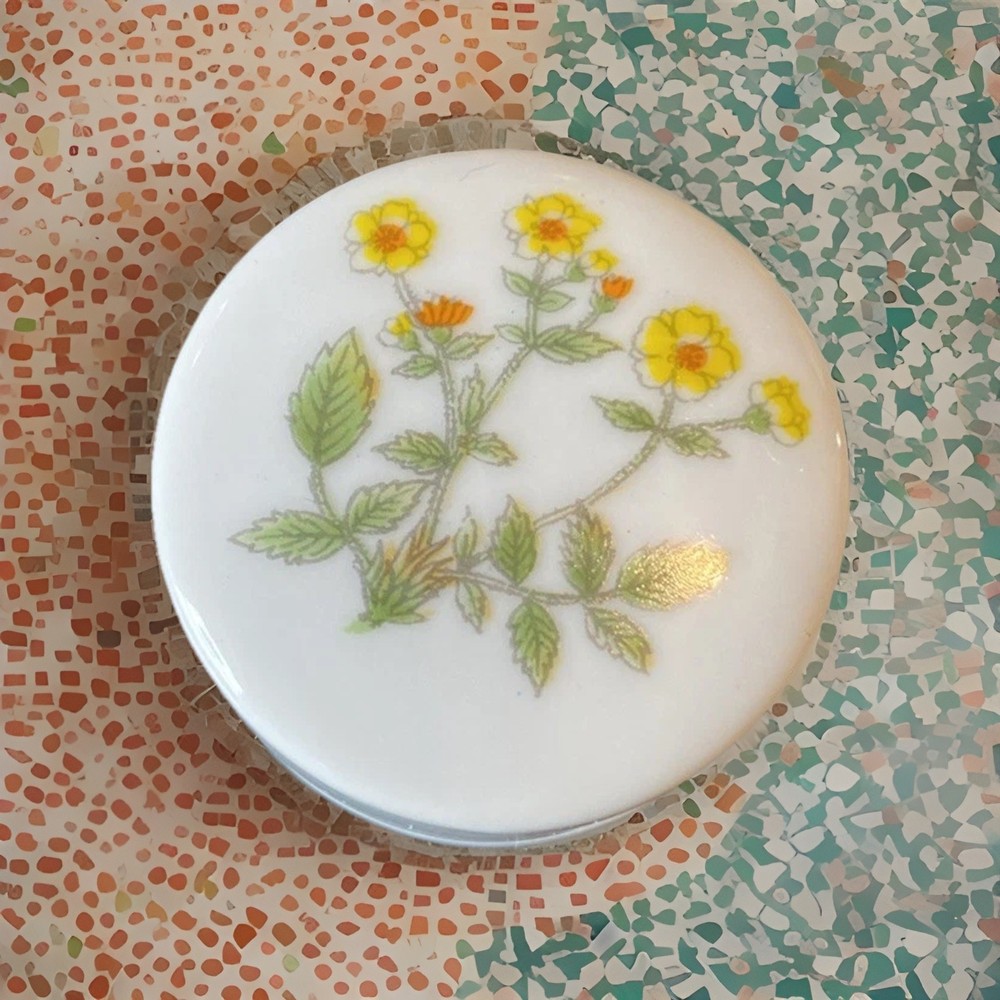 Takahashi SAN FRANCISCO Ceramic Trinket Pill Box Yellow Flowers Japan Vintage