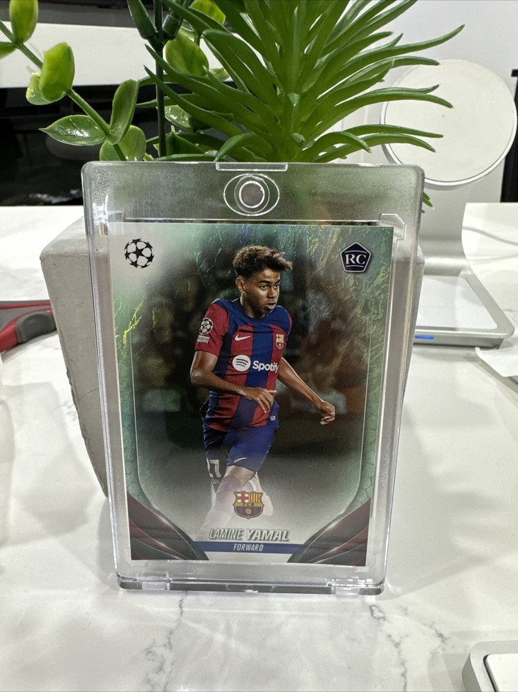 2023-24 Topps UEFA Club Jade Edition Lamine Yamal #64 Rookie RC Jade Foil