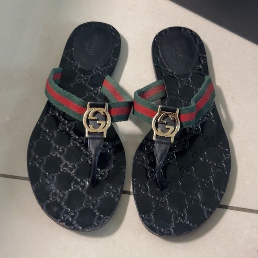 Gucci Women GG Logo Striped Monogram Embroidered Thong Sandals Black/Green/Red