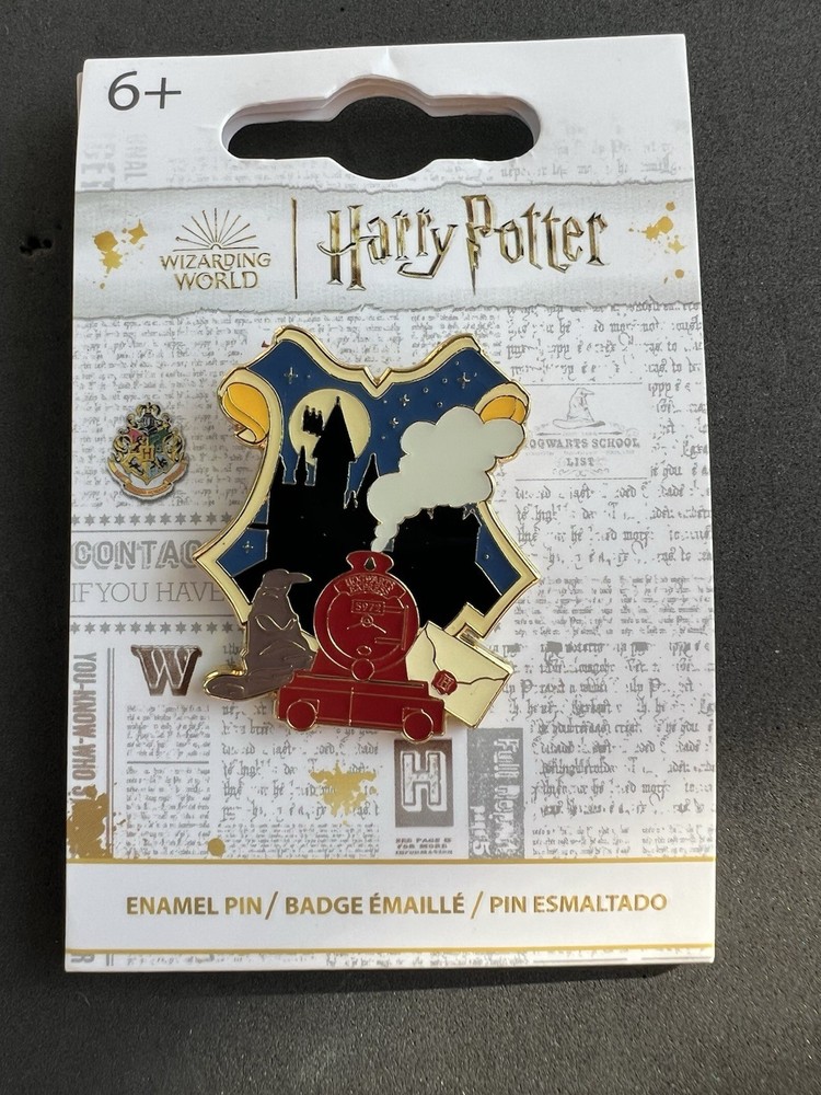 Loungefly Harry Potter Hogwarts Castle Silhouette Enamel Collectible Pin