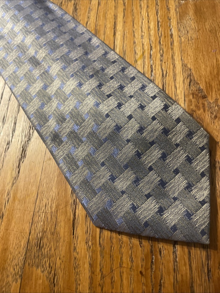 EUC Kenneth Cole Woven Geometric Silk Tie Necktie Hand Made