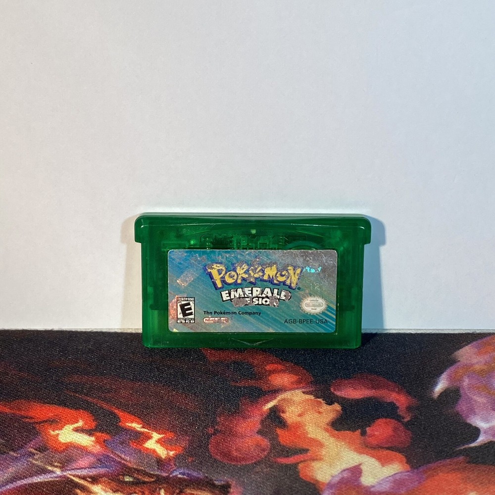 Pokemon Emerald - Nintendo Game Boy Advance