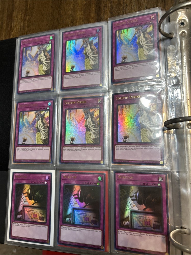 YuGiOh Binder with 250+ Holos Including Heroes Spells Traps