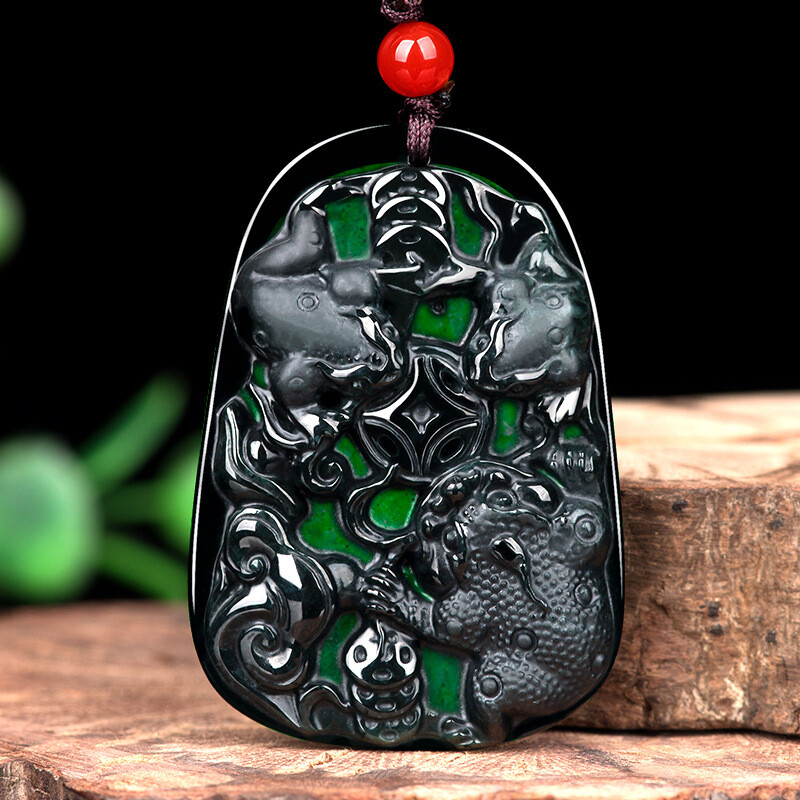 Chinese Black Jade Toad Pendant Necklace for Luck & Wealth