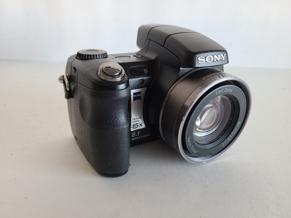 Sony Cyber-shot DSC-H7 8.1MP Digital Camera - Black