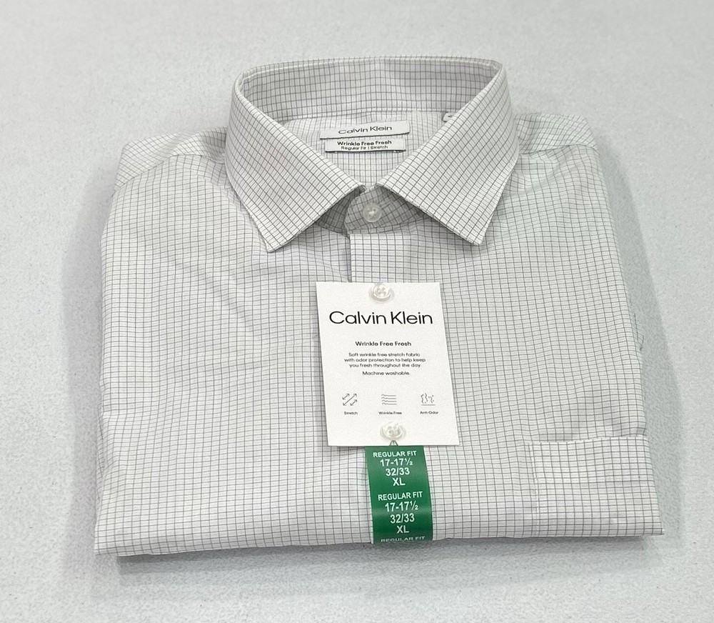 Calvin Klein Men's Wrinkle Free Dress Shirt, White, Size XL (17-17.5, 32/33)
