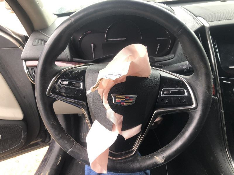 2017-2018 Cadillac ATS Black Leather 3-Spoke Steering Wheel 841811