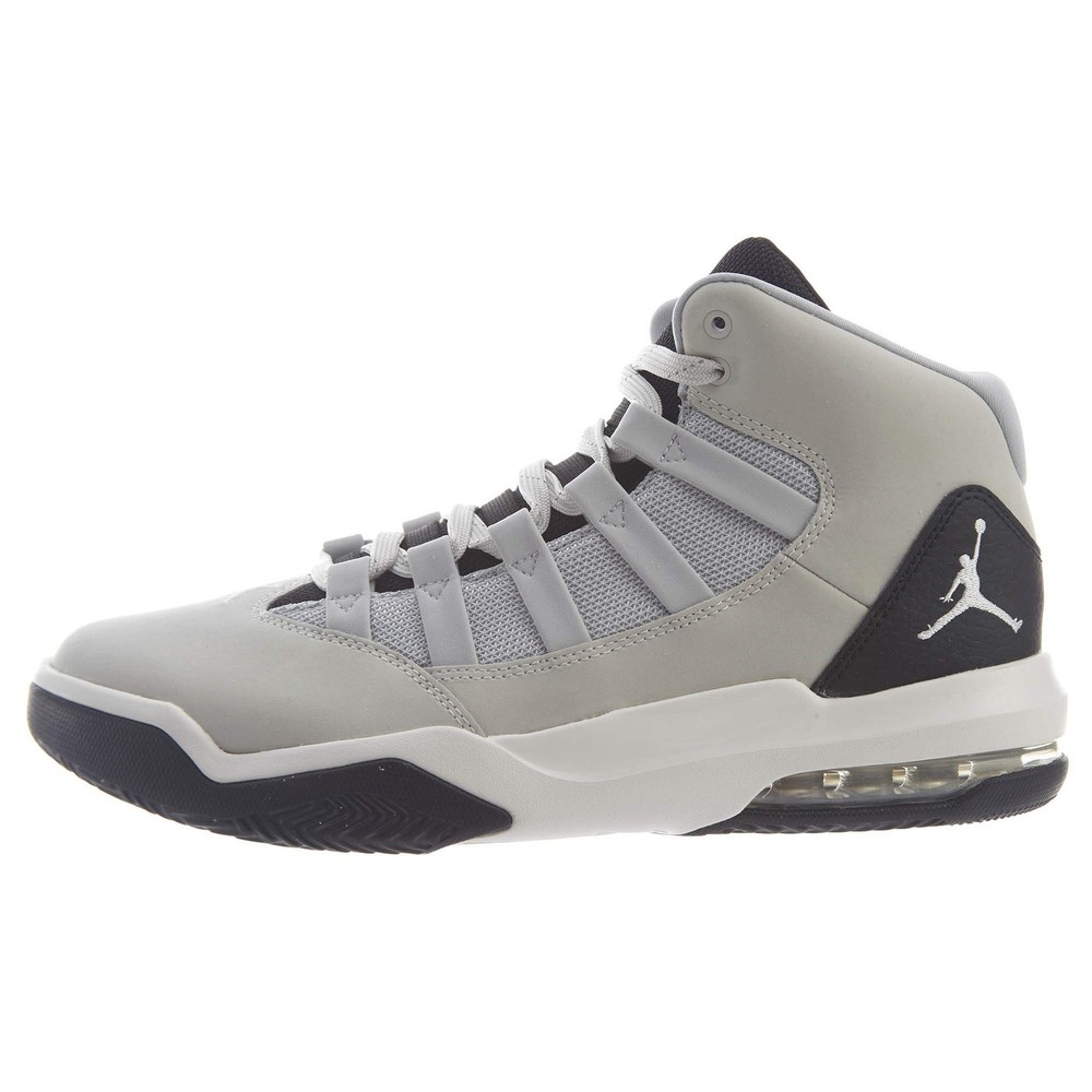 Men's Max Aura Basketball Shoes in Light Bone Grey Fog Black – Size 9  