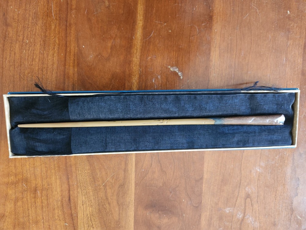 Fantastic Beasts Newt Scamander Replica Wizard Wand by Noble Collection