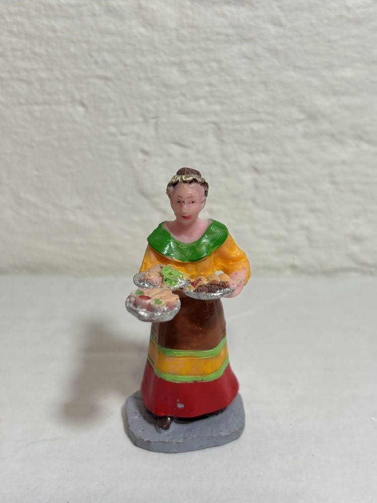 LEMAX 2011 Rare Coventry Cove Christmas Village Waitress Figurine #12913
