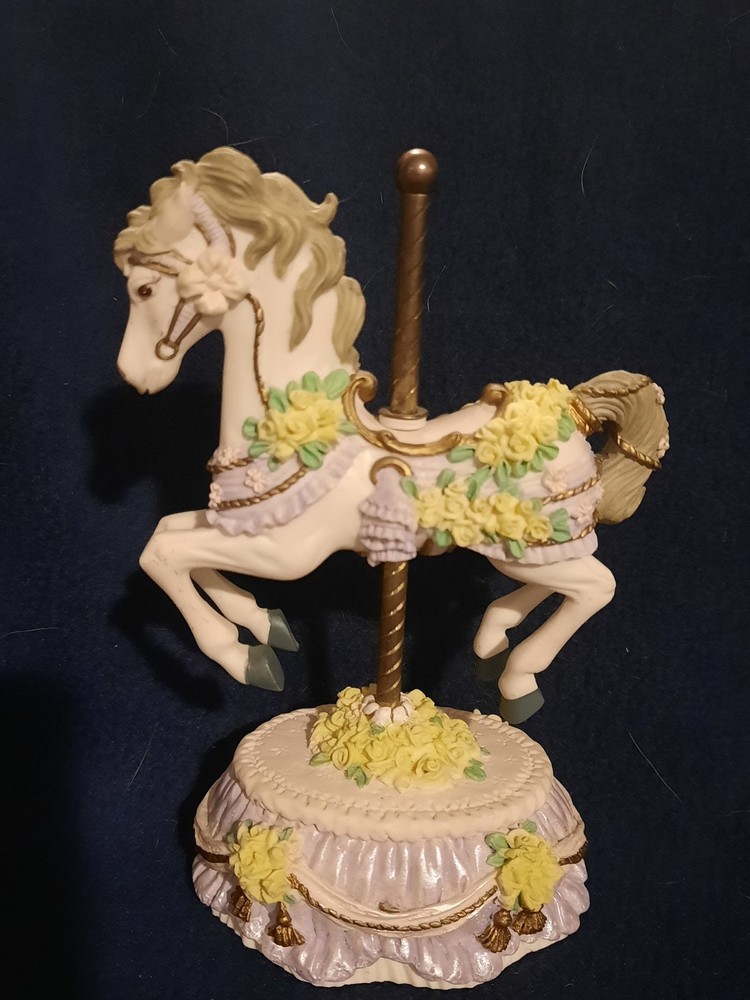 Heritage House Melodies Country Fair Carousel Horse Let Me Call You Sweetheart