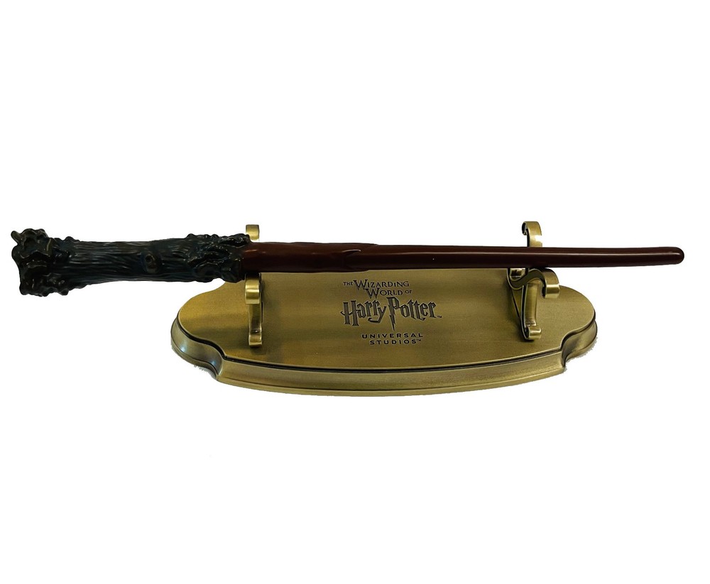 Harry Potter Wizard Wand Stand and 12