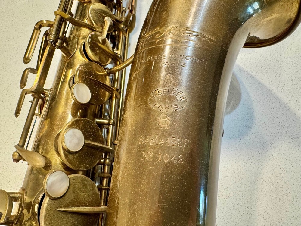Vintage H. Selmer Paris Serie 1922 No. 1042 Saxophone - Rare Collectible Item