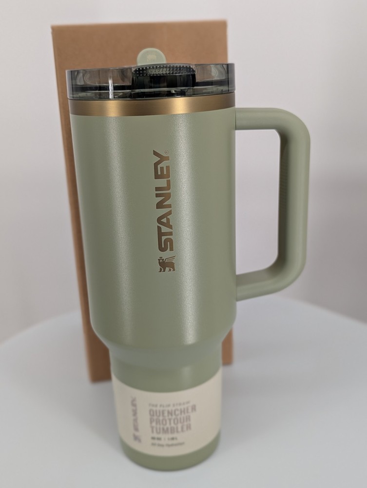 new Stanley cup Juniper The Quencher ProTour Flip Straw Tumbler 40 oz ORIGINAL