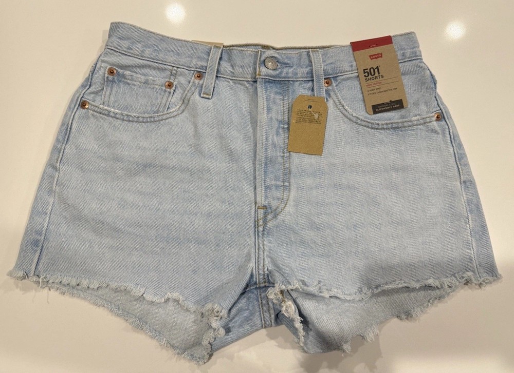 Levi’s 501 Original High Rise Denim Shorts Women’s Size 29 Light Wash Frayed Hem