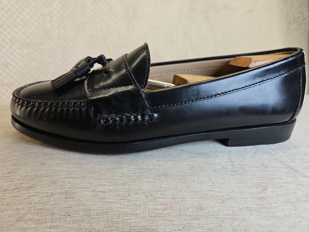 Cole Haan Pinch Loafers Dress Shoes Mens Size 8.5 Black Leather Slip On Tassels