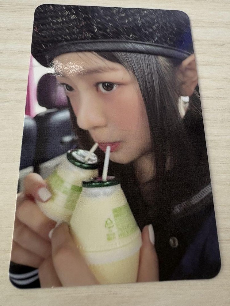 NewJeans HANNI BUNNIES CAMP Official Photo Card Kpop Fan Meeting Limited Version