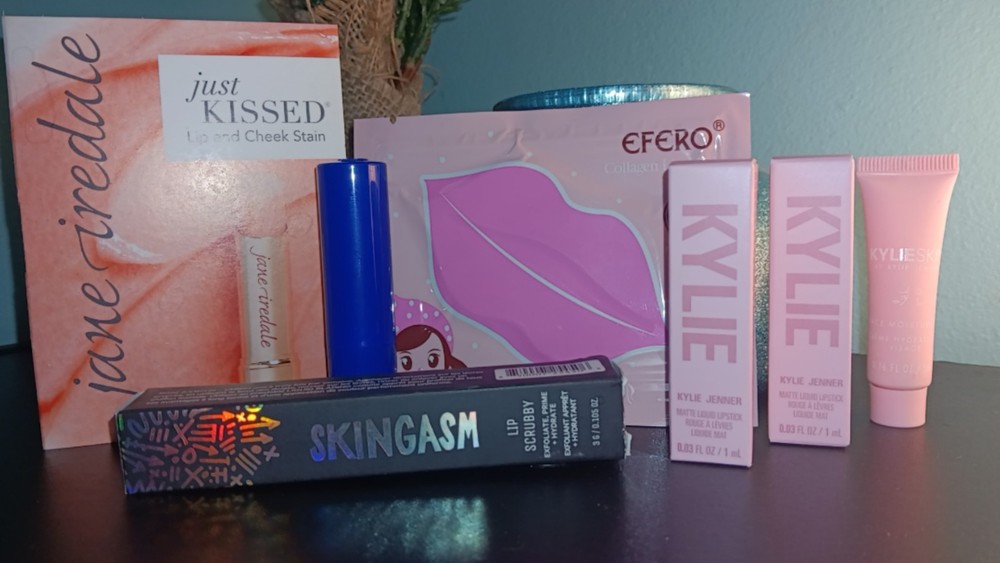 NEW 7 Pc Lip Color&Lip Care Lot (Kylie, Jane Iredale, Skingasm)💠👀DESCRIPTION💠