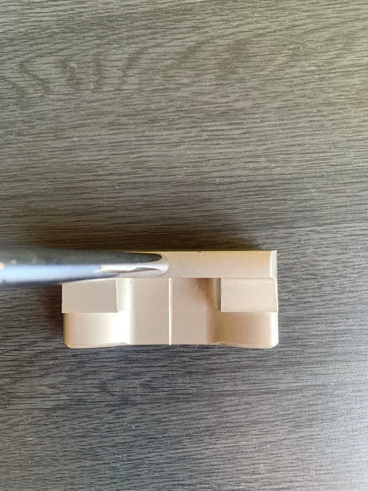 Putter Unengraved Center Shaft