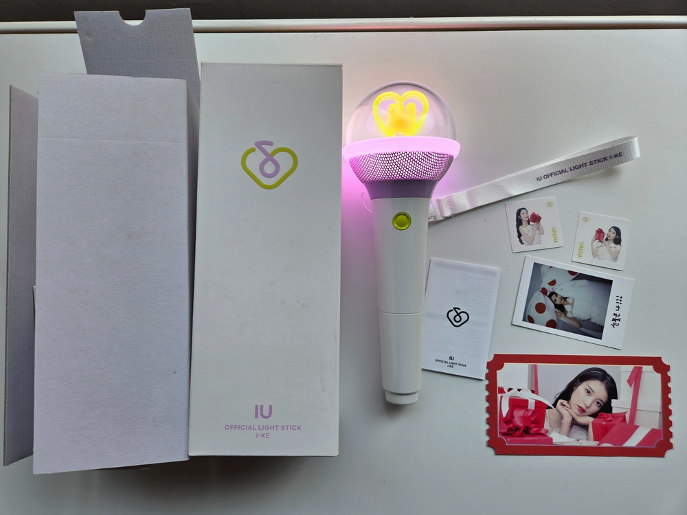 [Authentic] IU Official Light Stick Ver.3 I-KE + RARE Pre-order Benefit(POB) Set