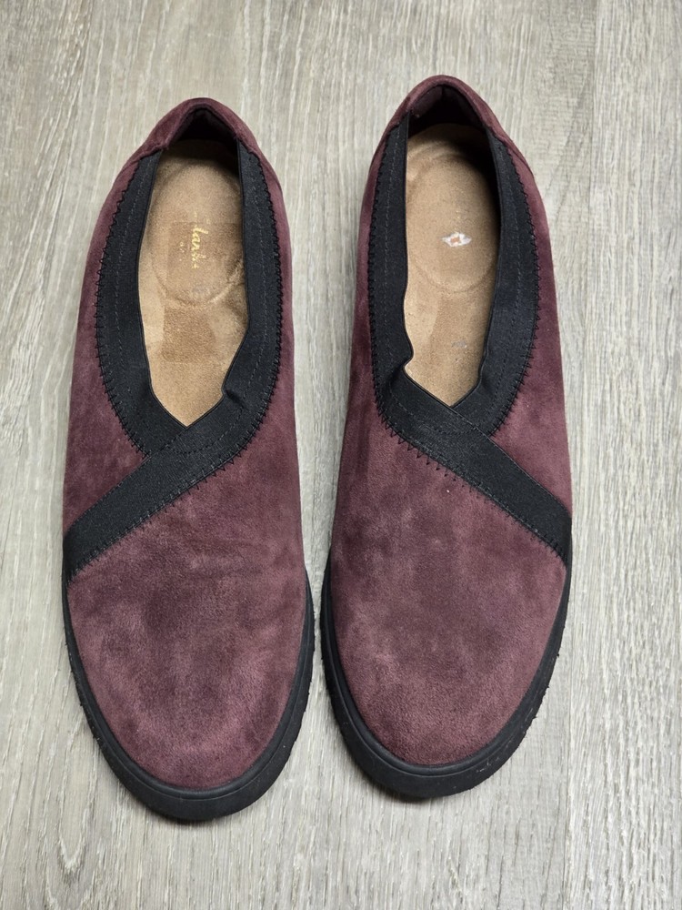 Clarks Womens Burgundy Suede Loafers Size 8 Medium Comfort Slip-On