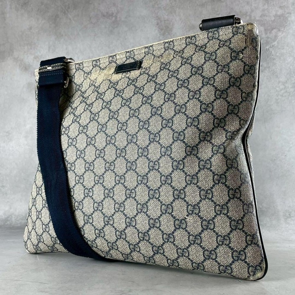 Gucci GG Supreme Navy Mini Leather Crossbody Shoulder Bag Preowned A4