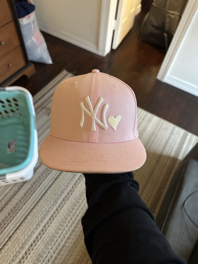 pink yankees fitted cap