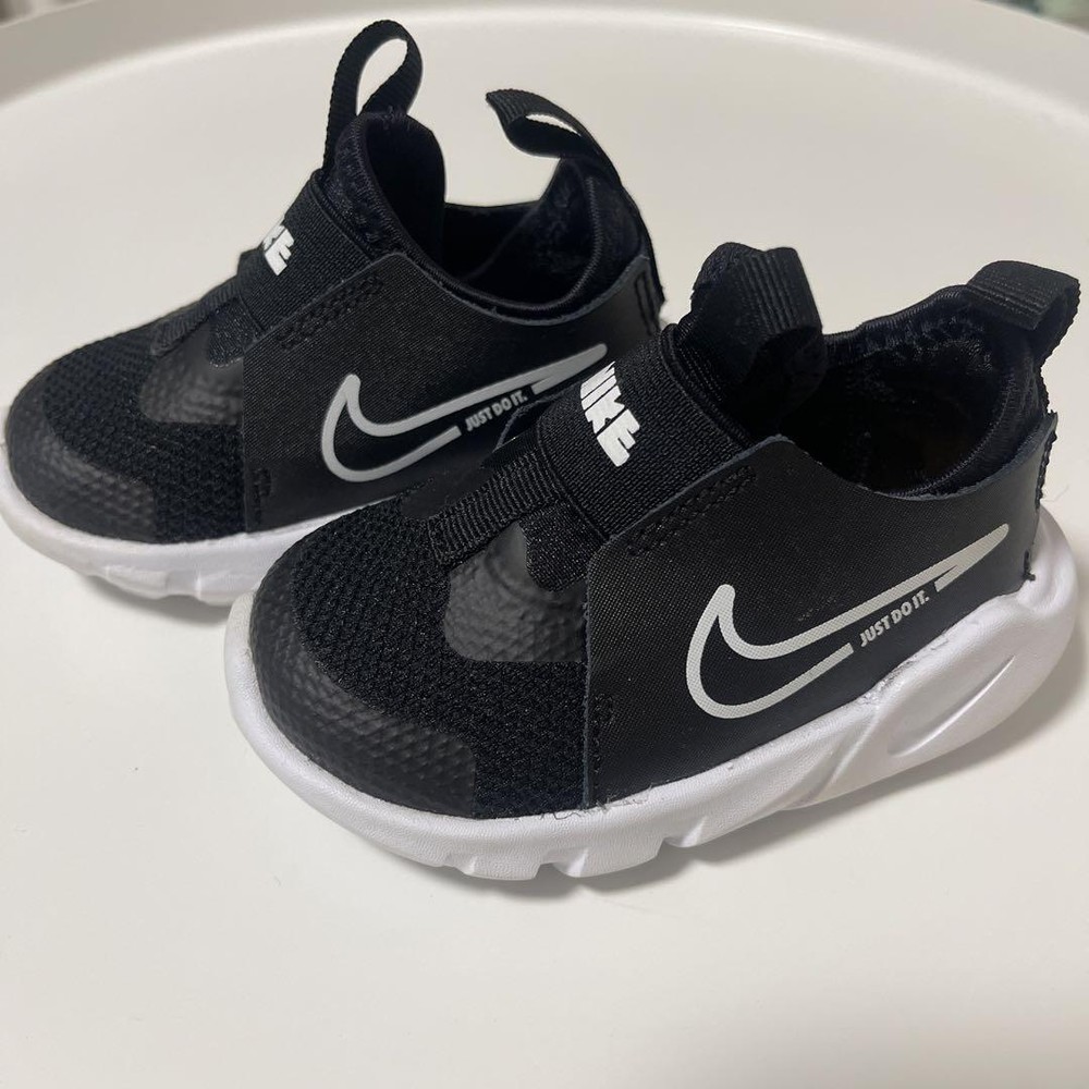 Nike Flex Runner Black White