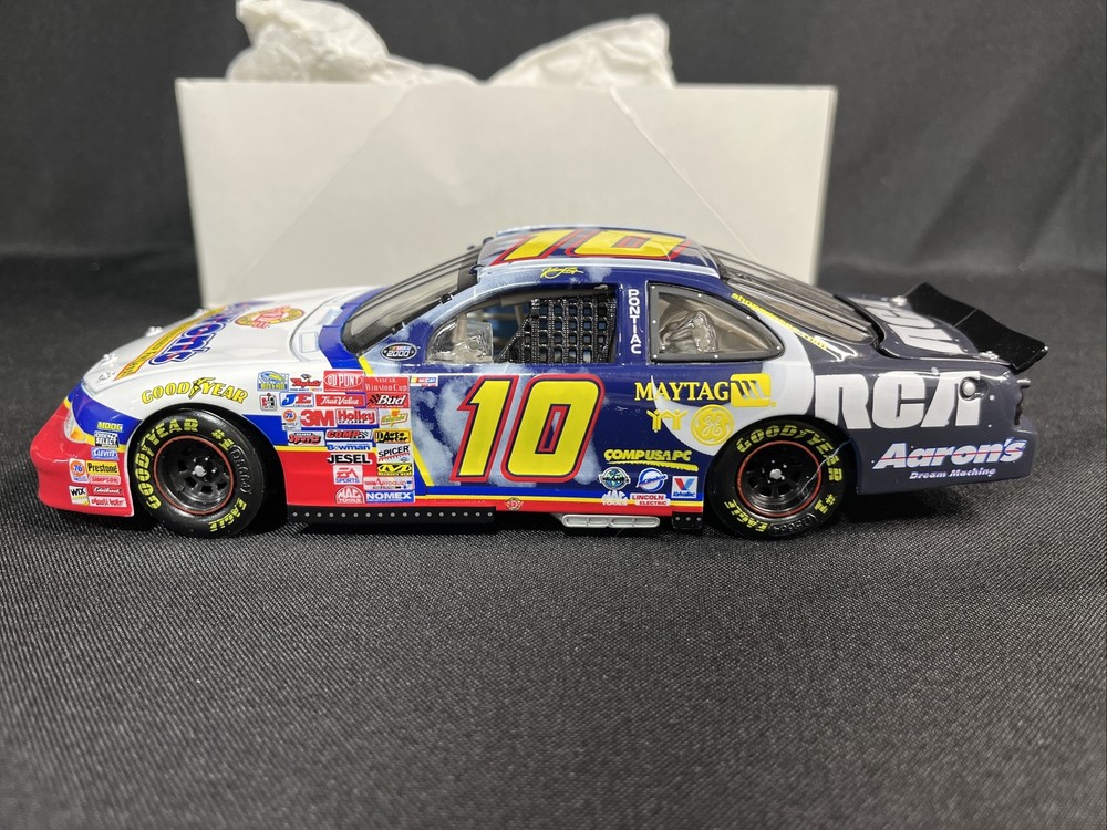 NASCAR Action Racing Johnny Benson #10 Aaron’s Rent 2000 Grand Prix 1:24 Model