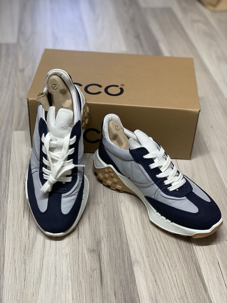 NEW ECCO Women’s Retro Sneaker  blue US Size 6.5