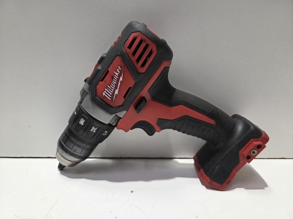 Milwaukee ‎2606-22CT M18 Cordless Drill Driver - Red