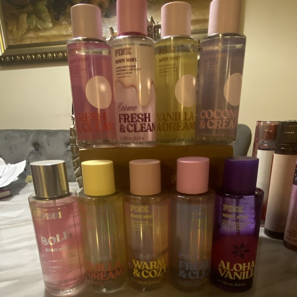 PINK Fresh & Clean Vanilla Coconut Body Mist Spray Women's 8.4oz/250ml